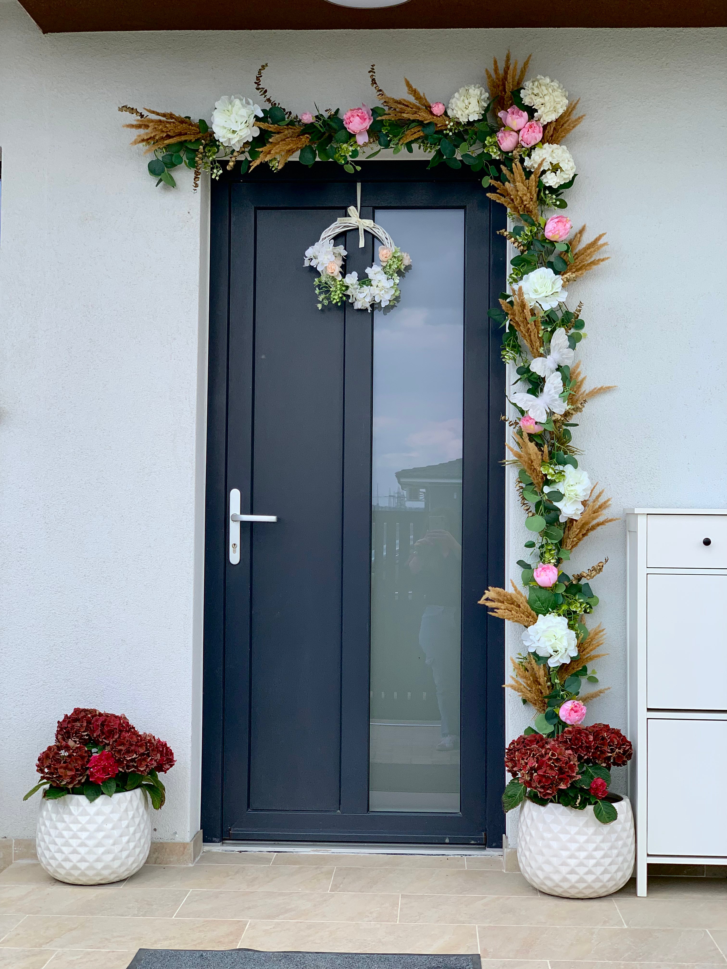 Floral arch execution